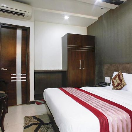 Hotel Milllennium 2000 Dx Yeni Delhi Dış mekan fotoğraf