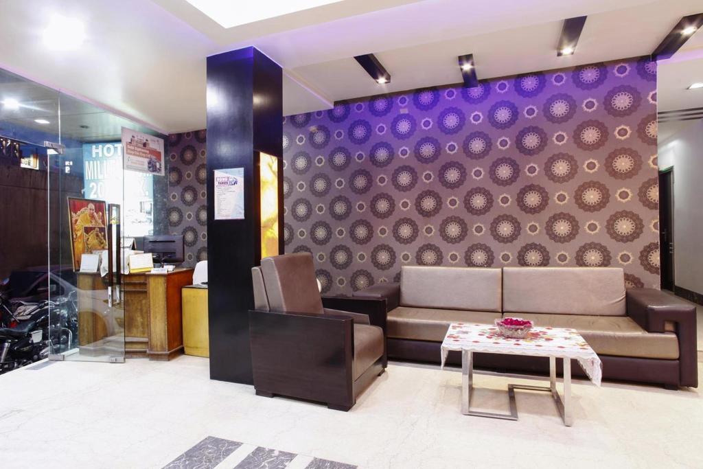 Hotel Milllennium 2000 Dx Yeni Delhi Dış mekan fotoğraf