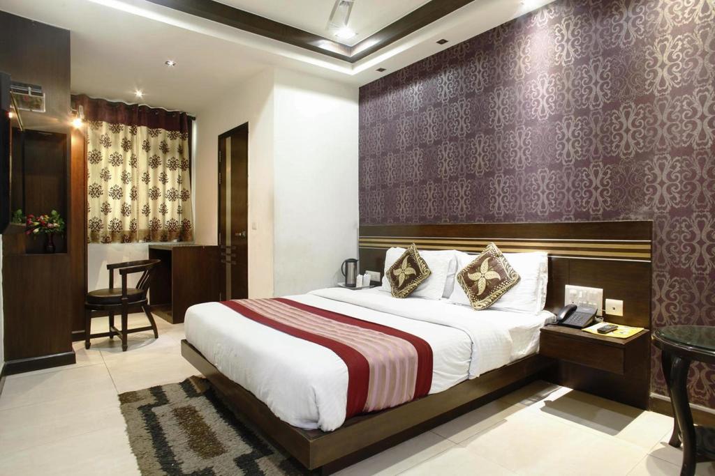 Hotel Milllennium 2000 Dx Yeni Delhi Dış mekan fotoğraf