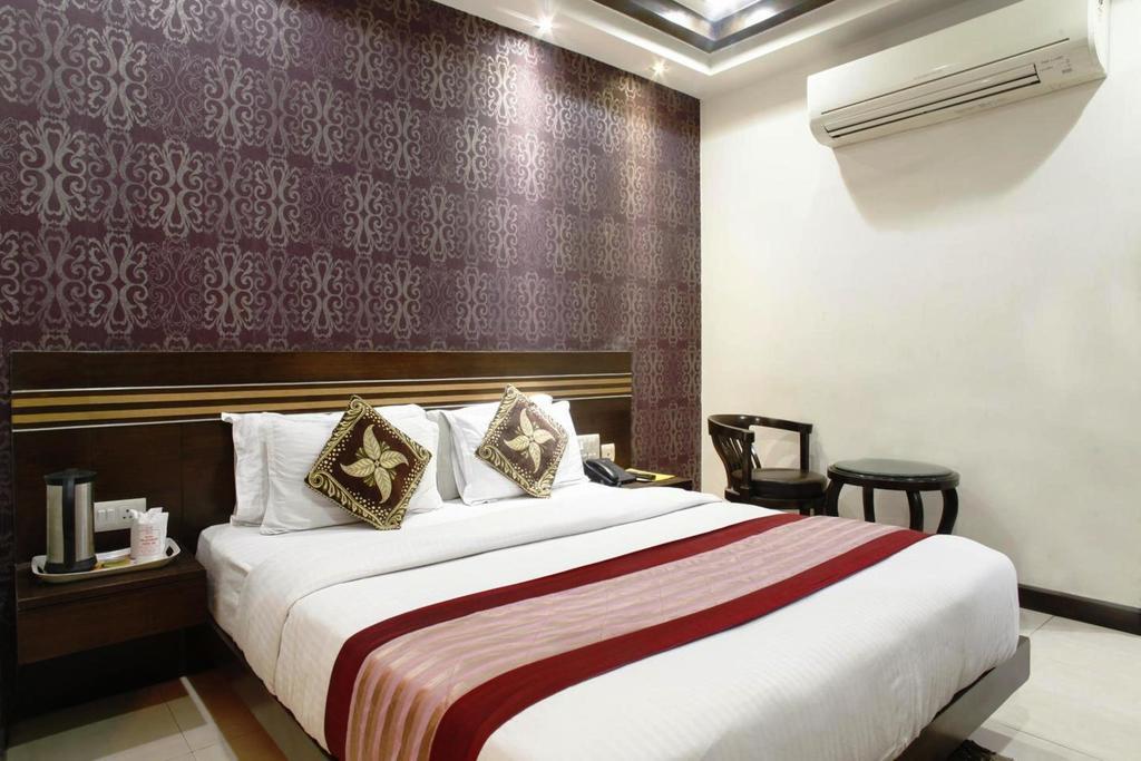 Hotel Milllennium 2000 Dx Yeni Delhi Dış mekan fotoğraf