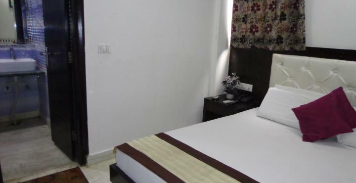Hotel Milllennium 2000 Dx Yeni Delhi Dış mekan fotoğraf